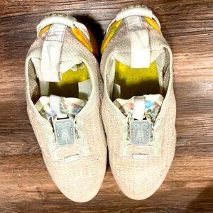 Nike Men’s Air VaporMax 2021 Flyknit 'Neon'